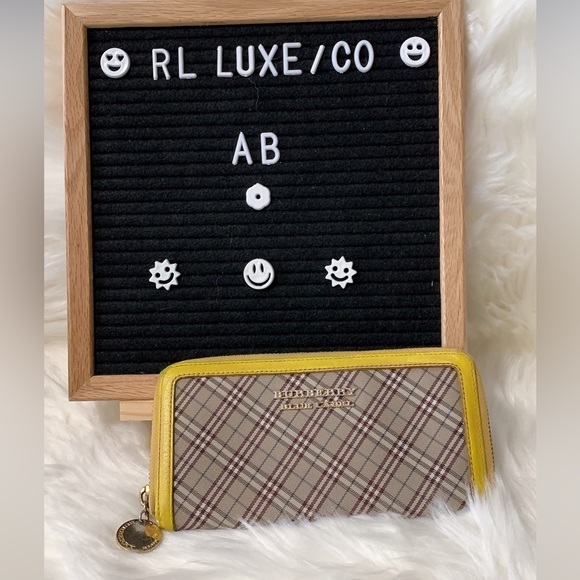 Burberry Long Wallet - Picture 2 of 11